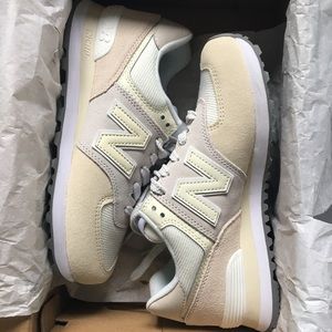 New Balance 574 “Moonbeam”
